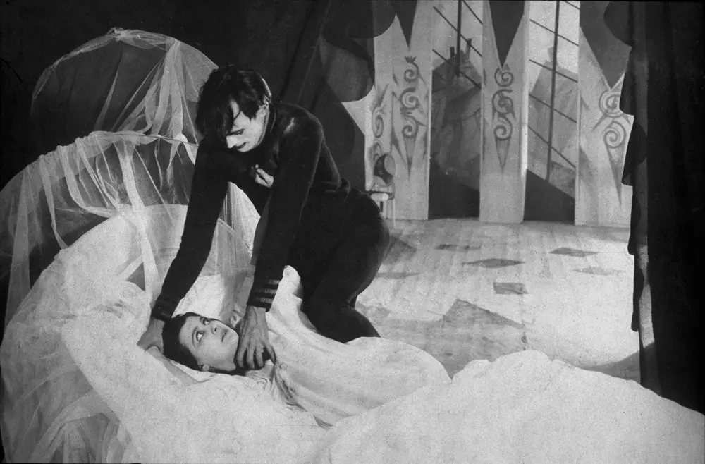 The Cabinet of Dr. Caligari scene