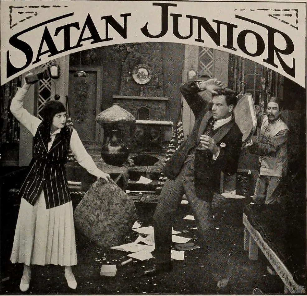 Satan Junior scene