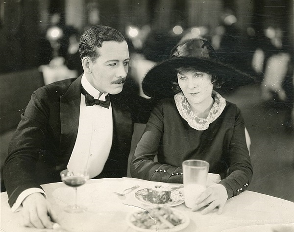 Spotlight Sadie scene