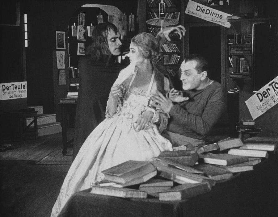 Eerie Tales scene