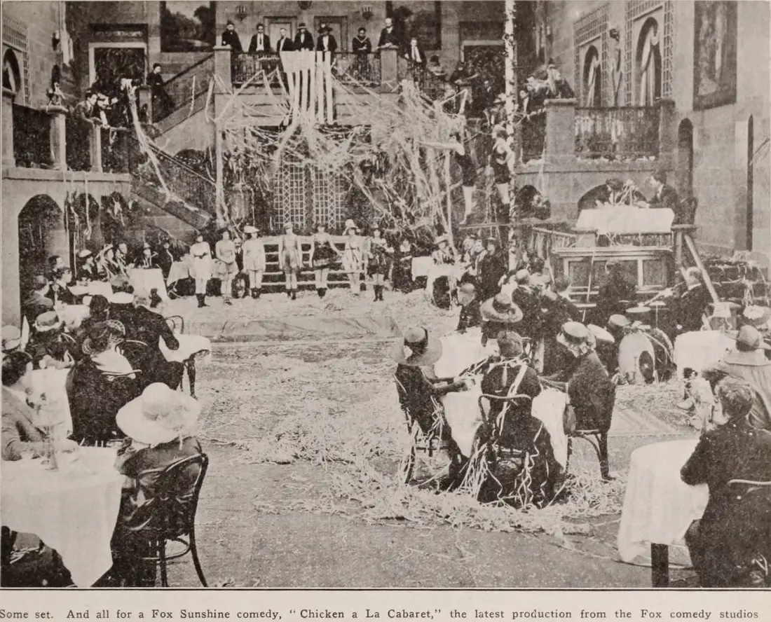 Chicken à la Cabaret scene