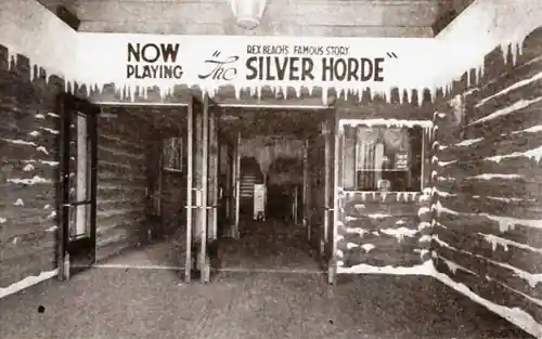 The Silver Horde scene