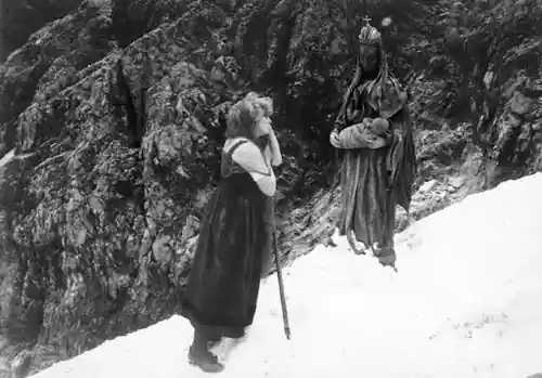The Wandering Image scene