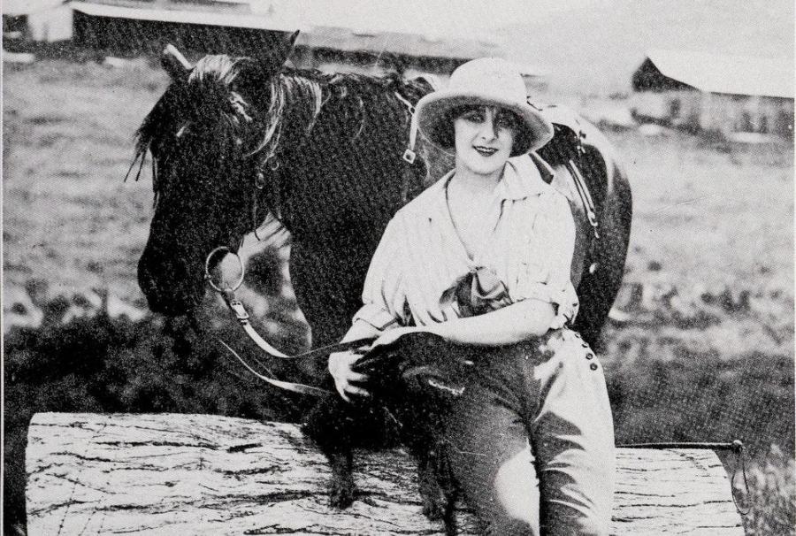 A Girl of the Bush