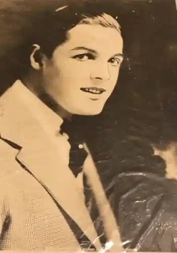 Sentimental Tommy photo