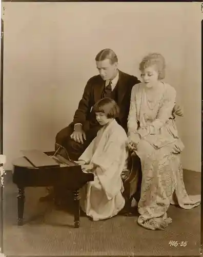 The Cradle scene
