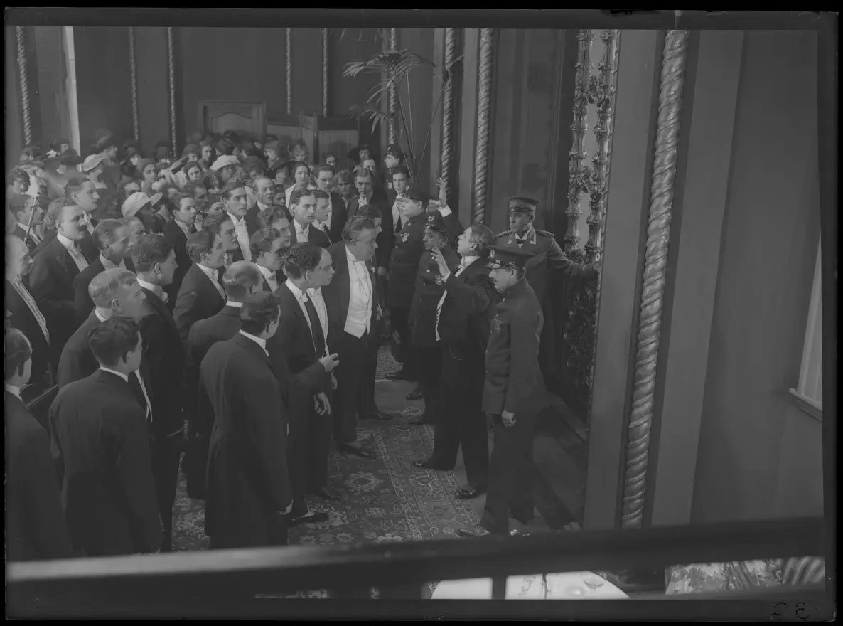 Kärlekens ögon scene