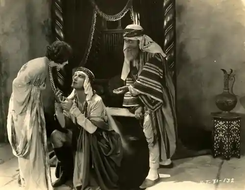The Song of Love scene