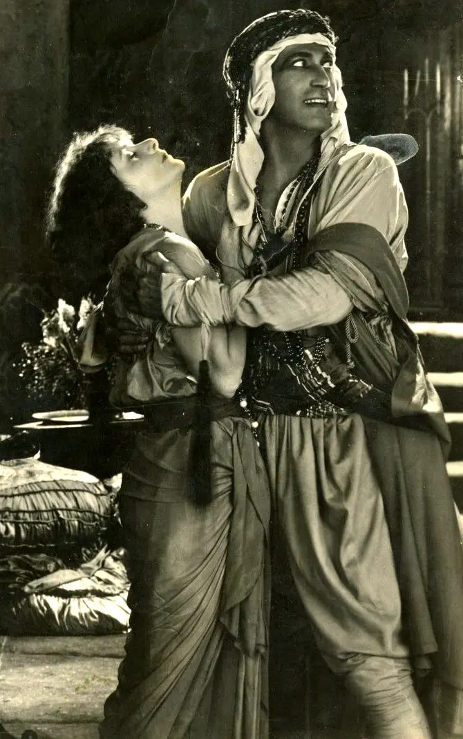 The Song of Love scene