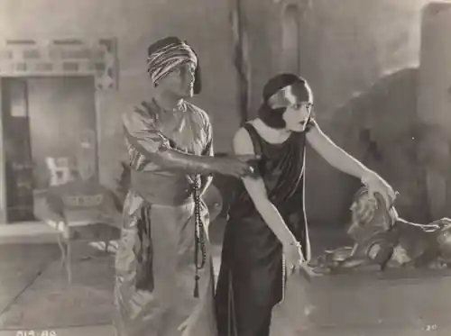 Bella Donna scene