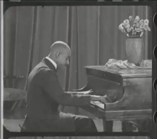 Eubie Blake Plays His Fantasy on Swanee River scene