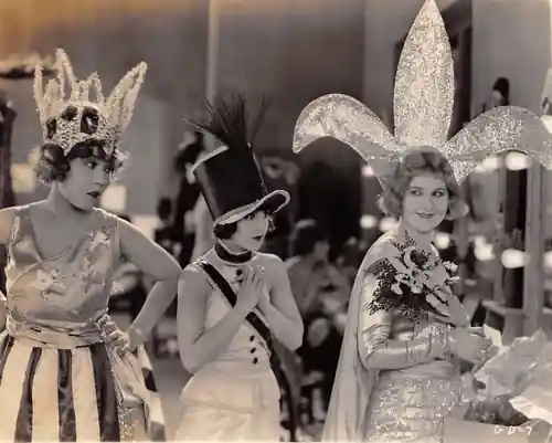 The Gold Diggers photo