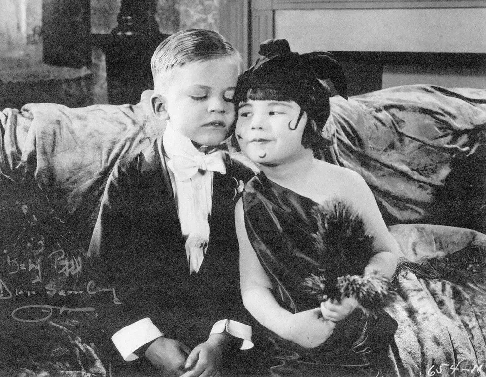 Peg o' the Movies scene