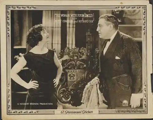 The Woman with Four Faces scene