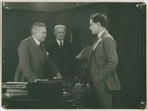 33.333 scene