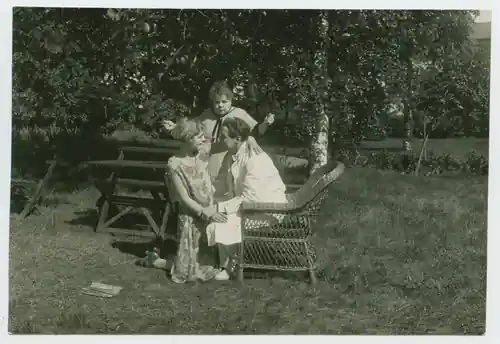 33.333 scene