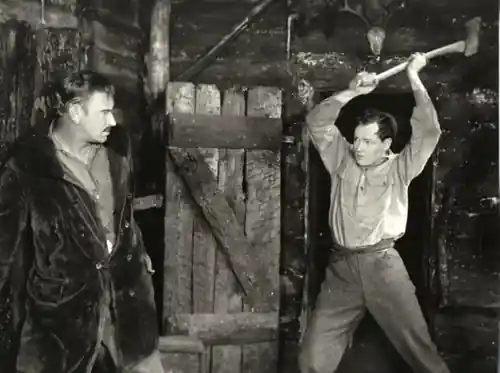 Dynamite Smith scene