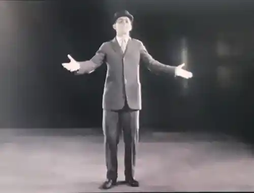 A Few Moments with Eddie Cantor, Star of 'Kid Boots' photo