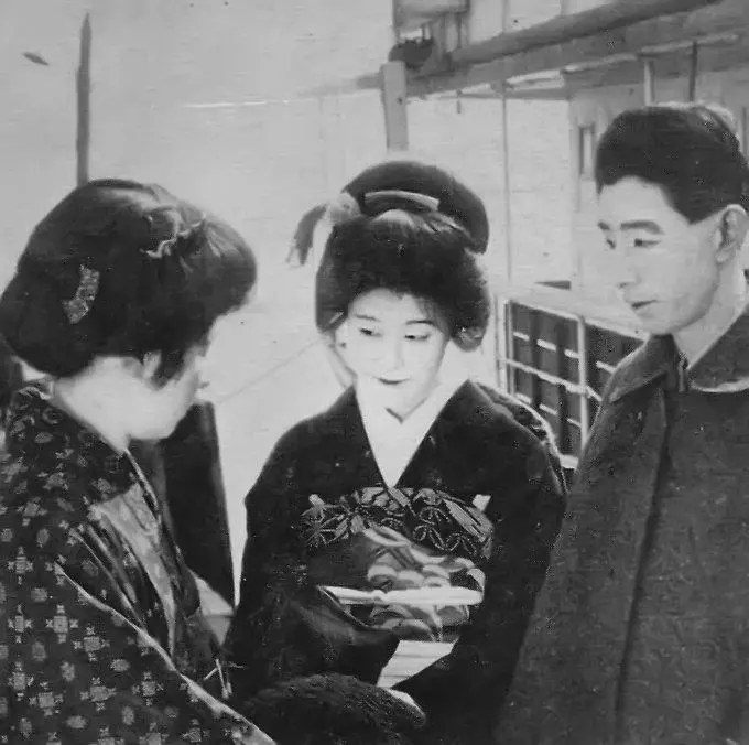 Josei wa tsuyoshi scene 1