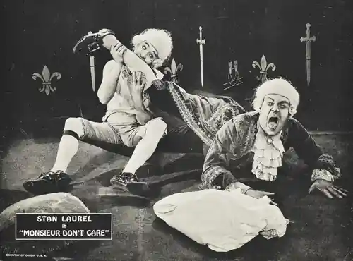 Monsieur Don't Care photo