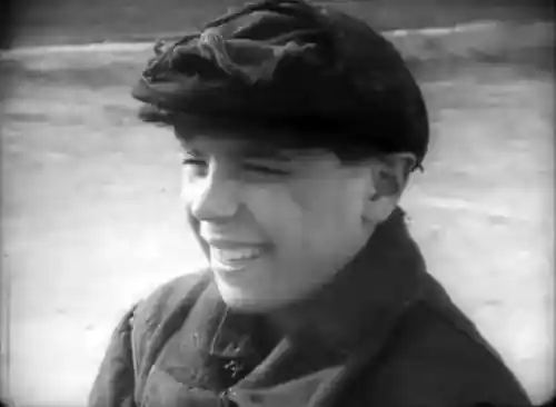 The Extraordinary Adventures of Mr. West in the Land of the Bolsheviks scene