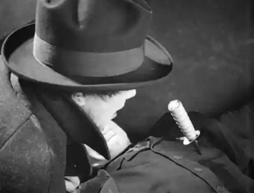 The Hands of Orlac scene