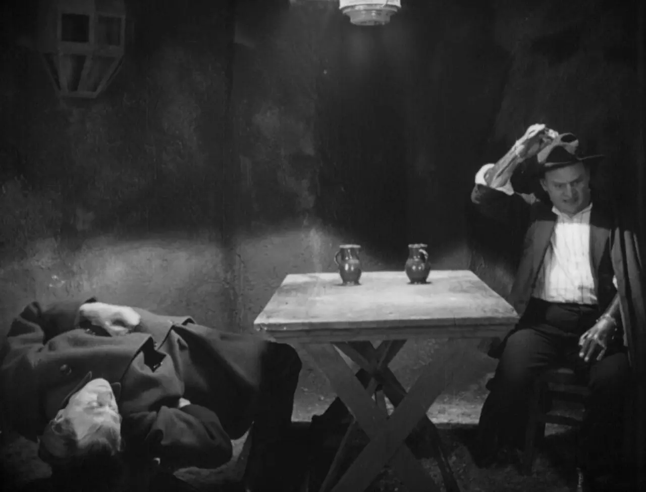 The Hands of Orlac scene