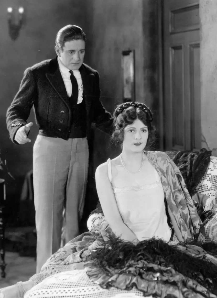 The Siren of Seville scene 1
