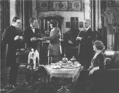 Three Weeks scene