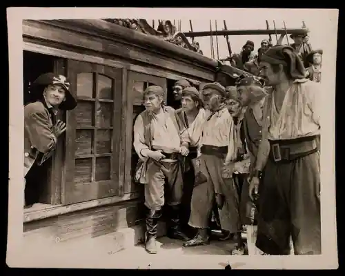 Clothes Make the Pirate photo