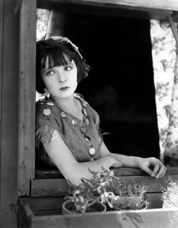 The Desert Flower scene 1