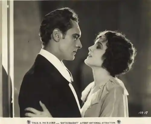 Enticement photo