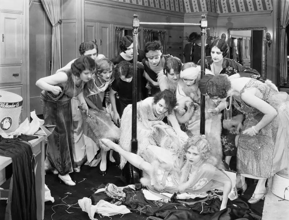 Fifth Avenue Models scene 1