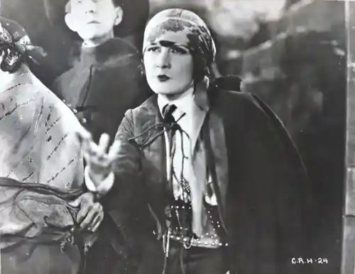 Lady Robinhood photo