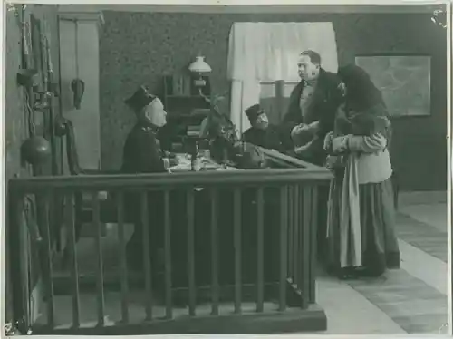 Polis Paulus' påskasmäll photo