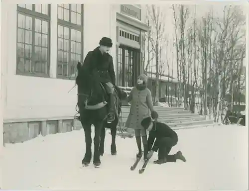 Polis Paulus' påskasmäll photo