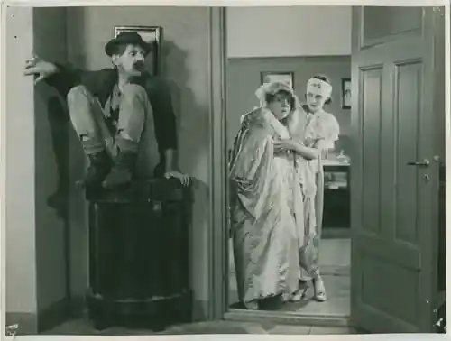 Polis Paulus' påskasmäll scene