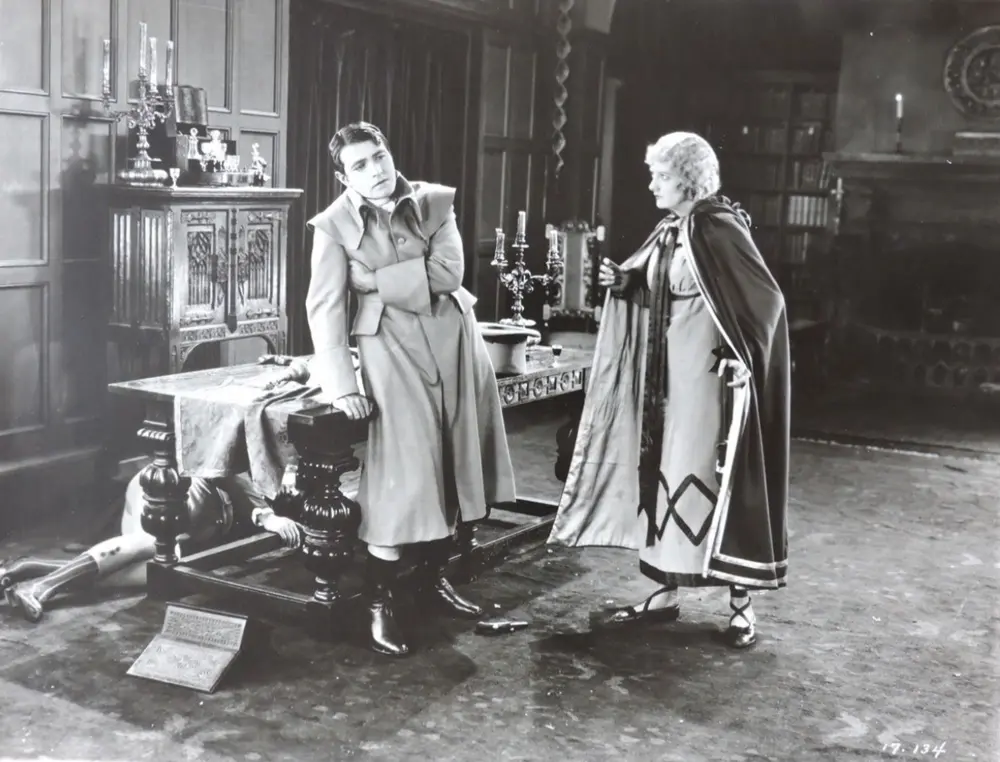 The Amateur Gentleman scene