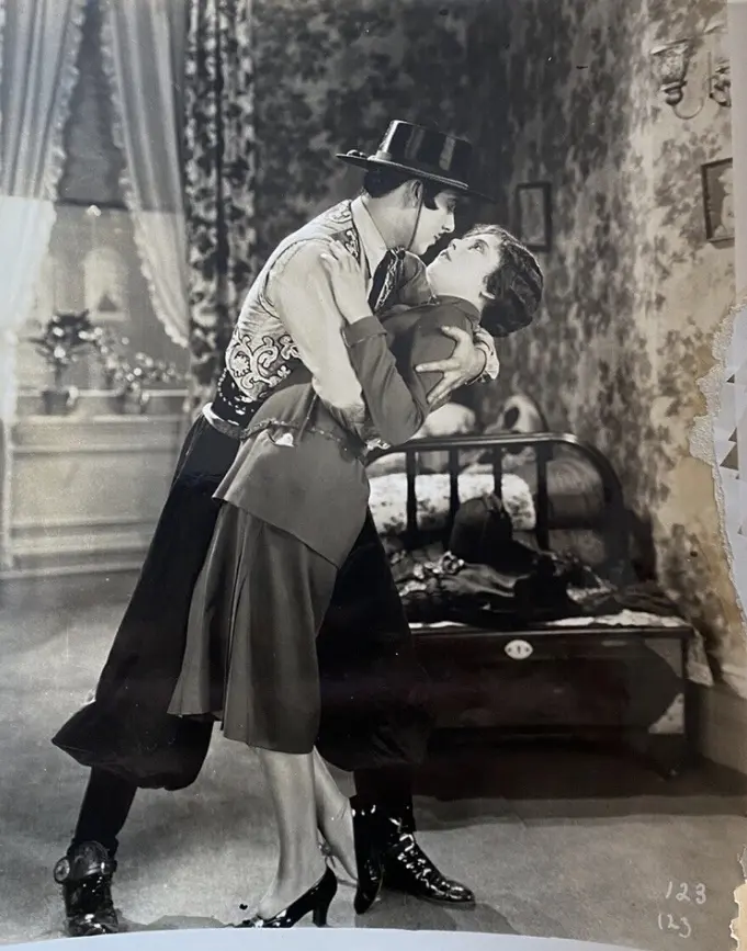 Bluebeard's Seven Wives scene