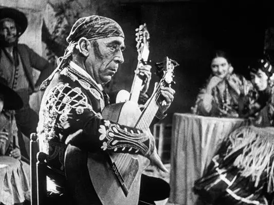 Carmen scene