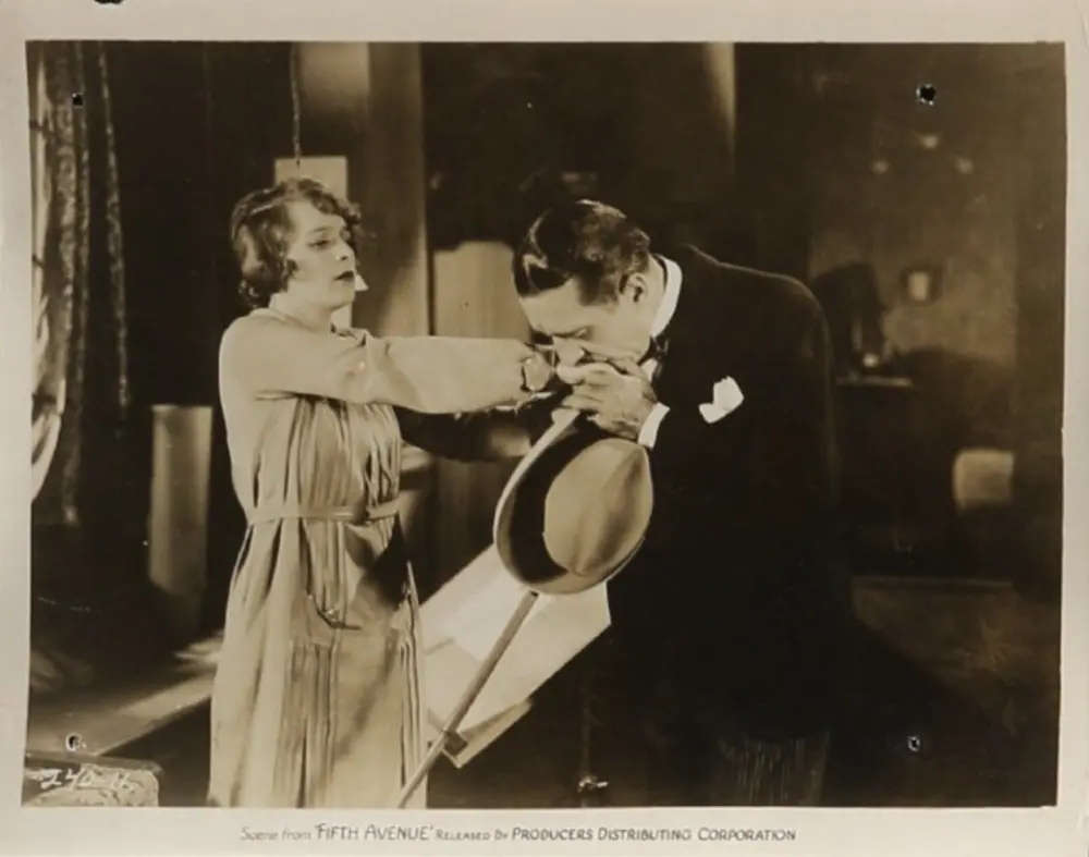 Fifth Avenue scene