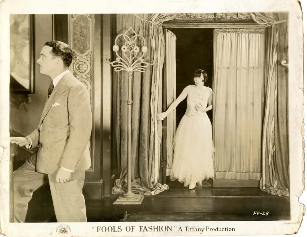 Fools of Fashion scene