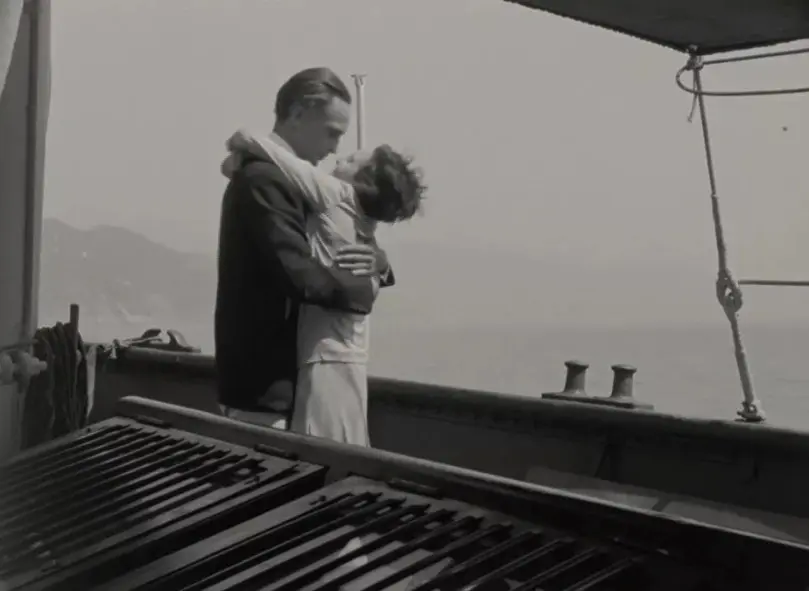 The Violinist of Florence scene