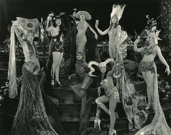 Hell's Four Hundred scene