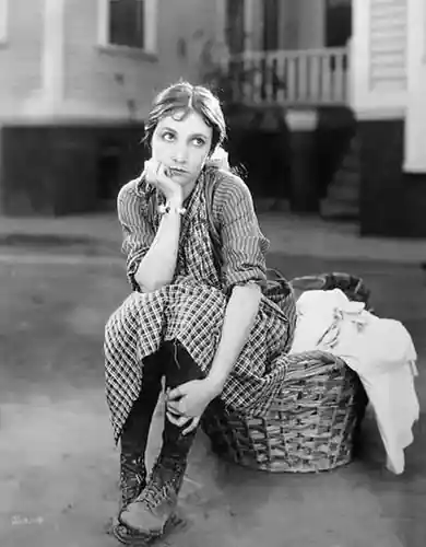 Lovey Mary scene