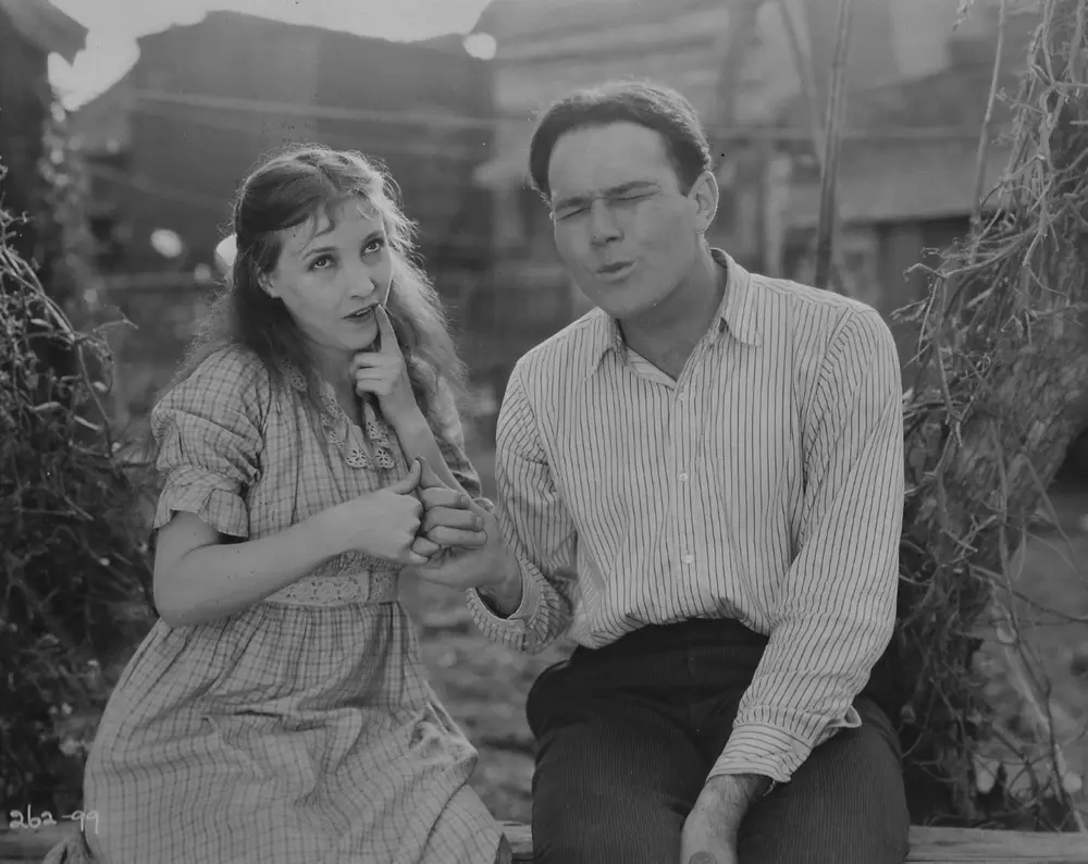 Lovey Mary scene