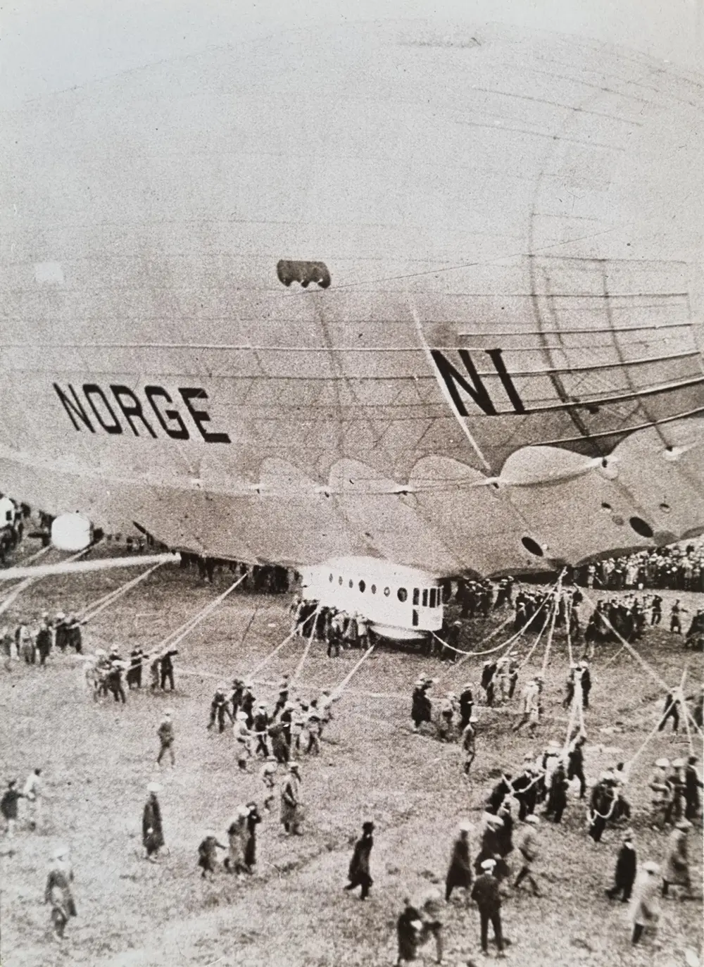 Luftskibet 'Norge's flugt over polhavet