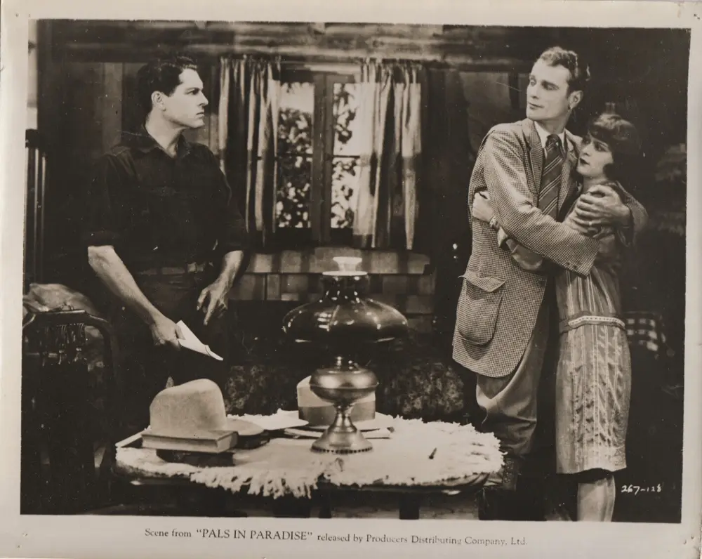 Pals in Paradise scene