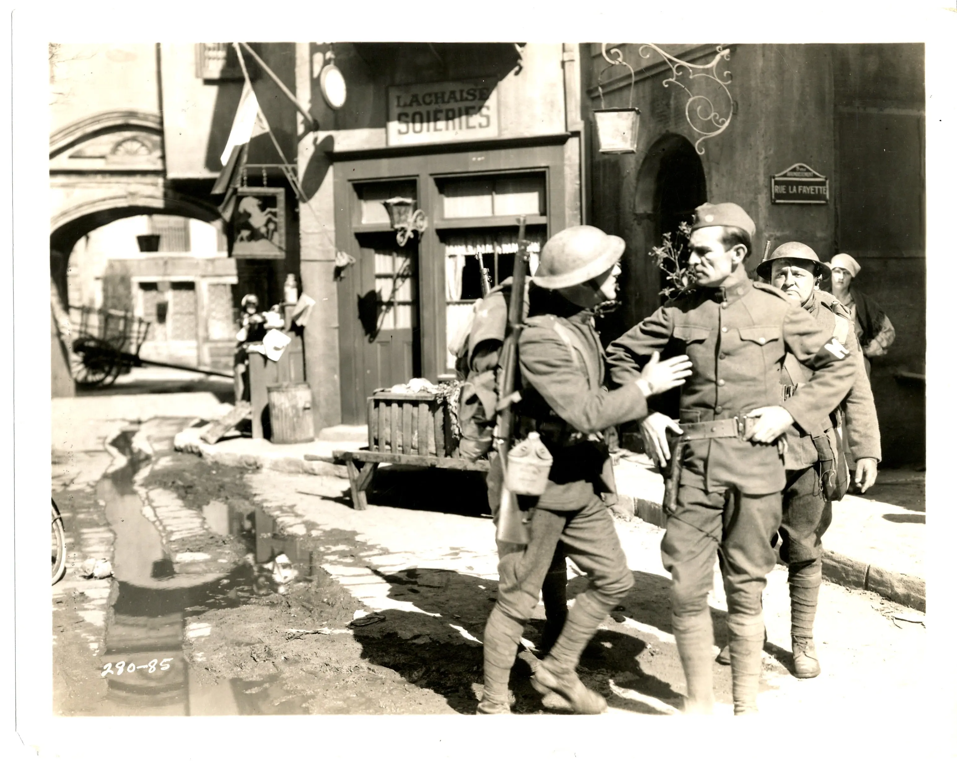 Tin Hats scene