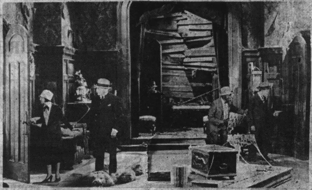 Unknown Treasures scene